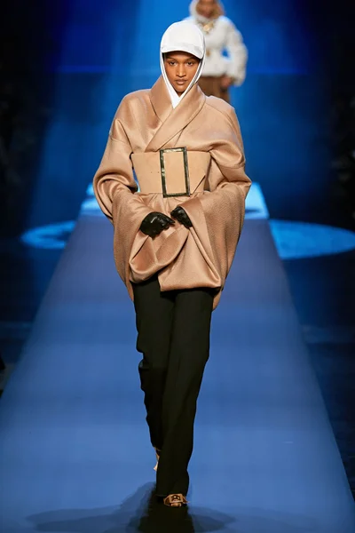 Look 6